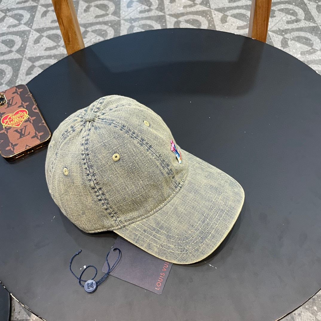 Louis Vuitton Caps